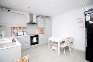 Kitchen/Diner- click for photo gallery